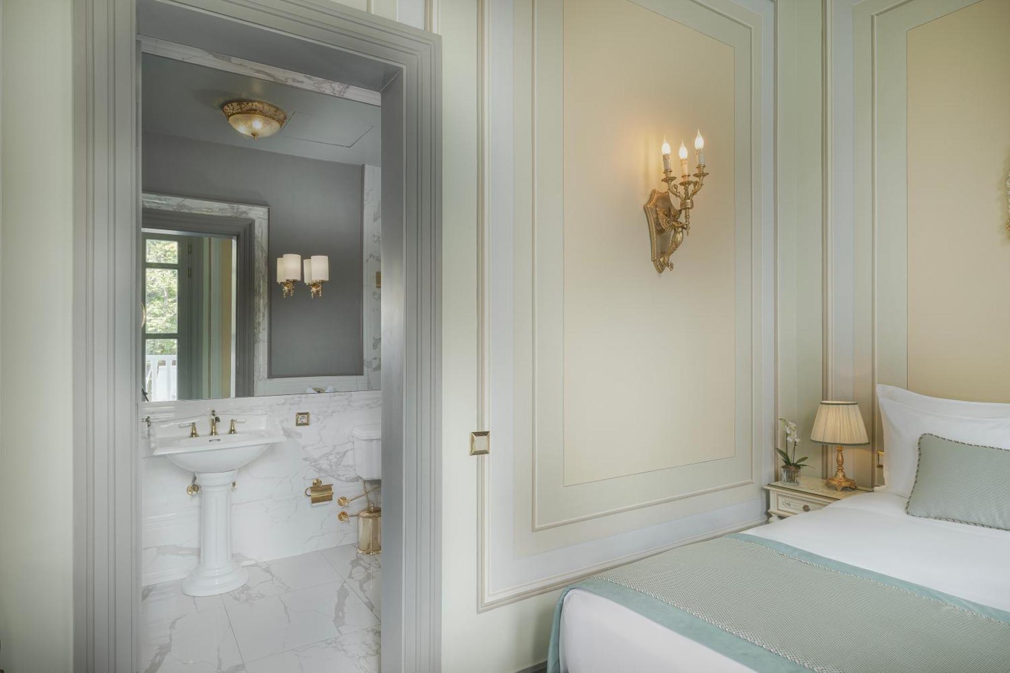 Bosphorus Palace Hotel Istanbul Exterior photo